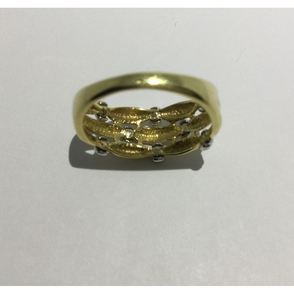 18K Gold Diamond Accent Ring - Picture 8 of 12